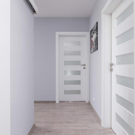 Cracow Pradnik Spacious & Family Apartment With 3 Bedroom By Renters Prestige Cracóvia Exterior foto